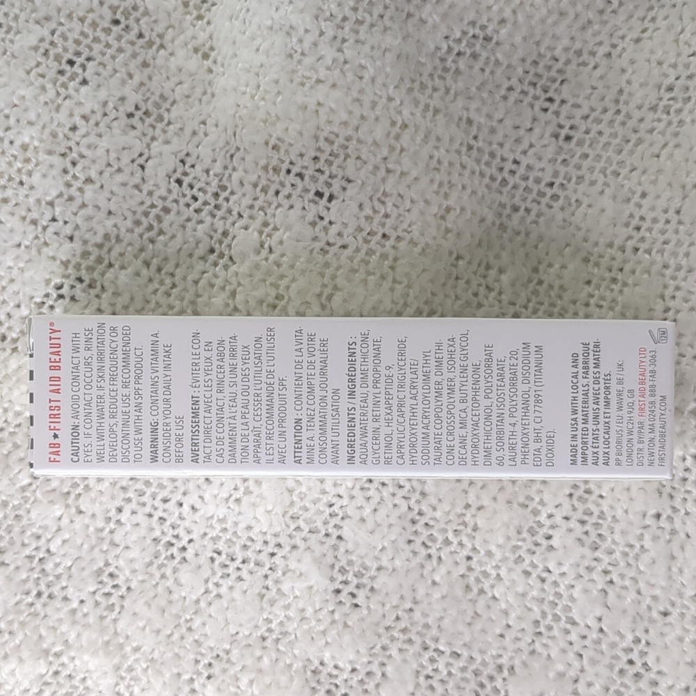 First Aid Beauty 0.3% Retinol Complex Serum with Peptides, 30ml/1.0fl oz - Picture 8 of 10
